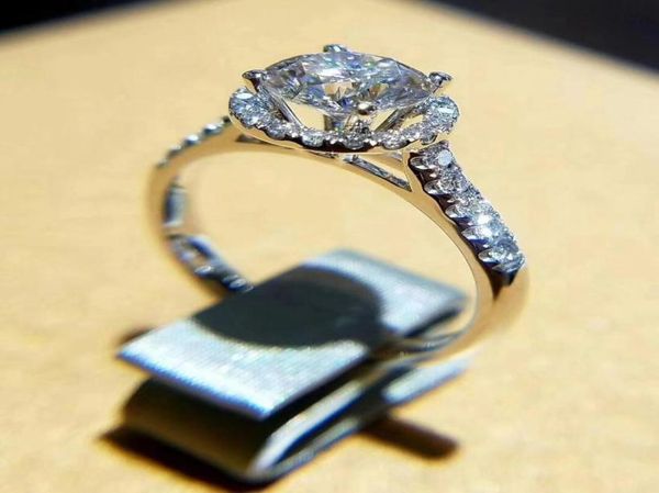 

9k14k18k gold 1 ct fourclaw crown gorgeous group setting moissanite diamond ring handmade custom queen ring with a certificate2554653, Slivery;golden