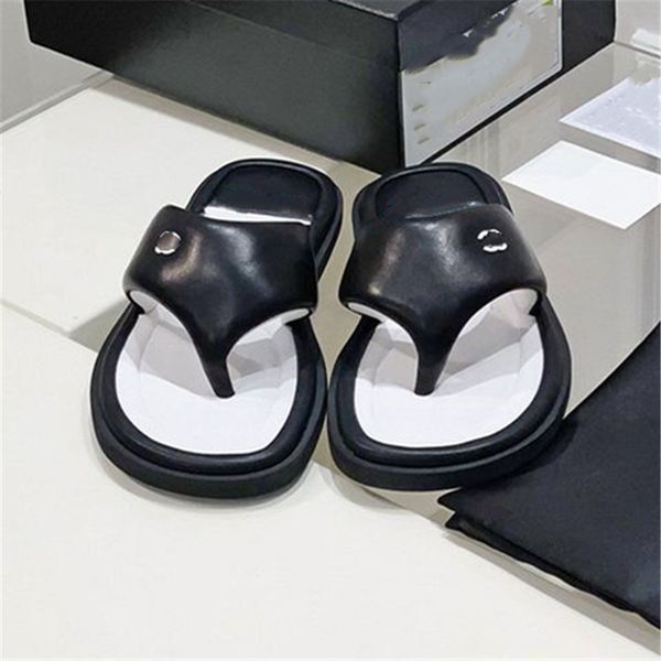 

fashion slippers 2023 channel design summer louisity men and women flat shoes thick sole leather rubber letter logo casual cartoon slippers, Black