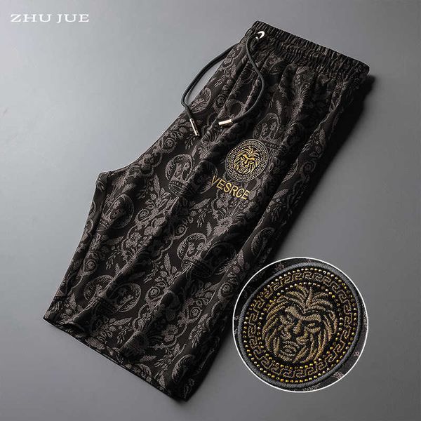 

european men's drawstring beach pants high-end comfortable light and micro elastic printing pattern shorts capri pants large and thin, White;black