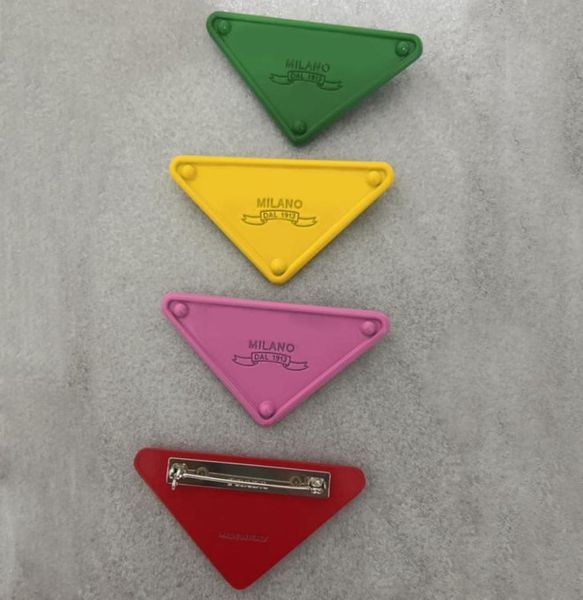 

candy color triangle letter brooch women letters brooches suit lapel pin with stamp fashion jewelry9887084, Gray