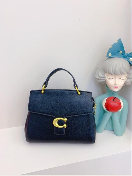 

designer classic luxury black women's handbag saddle bag luxury shoulder bag underarm bag women's fashion handbag red shoulder bag