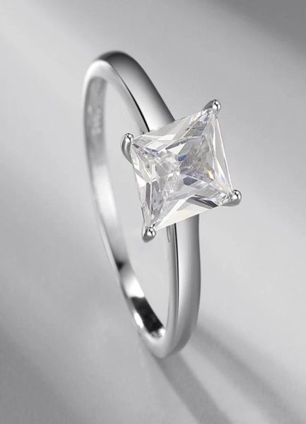 

european and american 925 silver platinumplated transparent fourclaw diamond ring female highquality female jewelry3815665, Golden;silver
