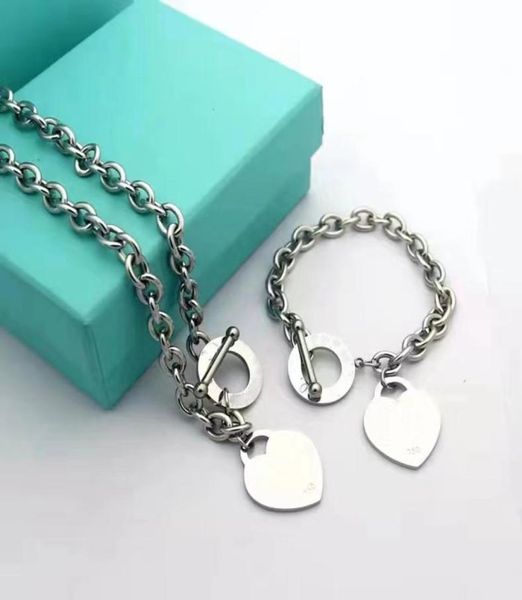 

2023 new luxury designer sterling silver heart bangle bracelet necklace set shape original fashion classic bracelet women jewelry3349268