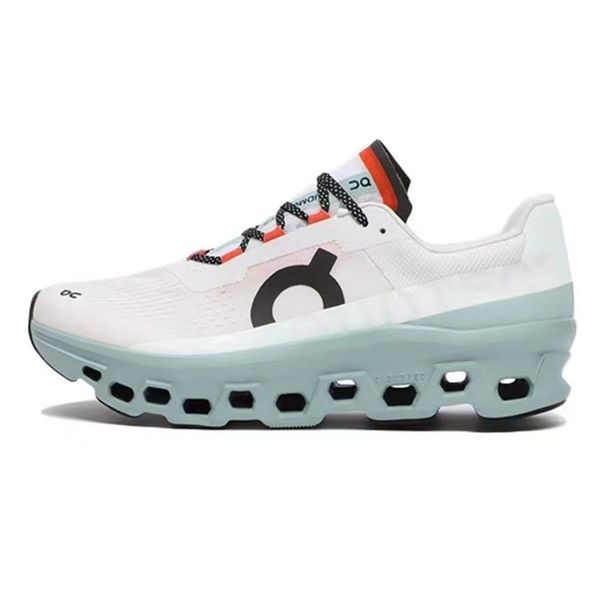 

on running a new generation of complex can train women's sneakers cloud x 3, Black