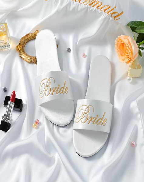 

wedding favors embroidery bride bridesmaid satin slippers for marriage day hen bachelorette party proposal girl friend gifts po2582201