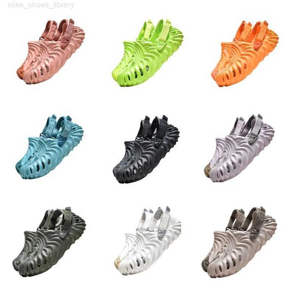 

designer summer beach slippers indoor and outdoor wear up sandals fingerprint style backbone series casual wading hole shoes size 36-46, Black