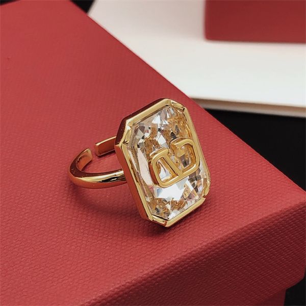 

woman opening with side stones rings v logo metal designer gold letter v luxury jewelry women wedding ring 1845, Slivery;golden