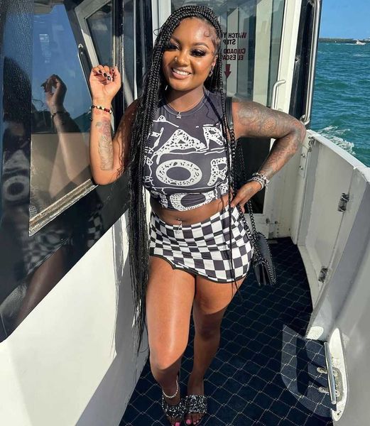 

fashion spice girls tight english alphabet printed vest plaid dress set, White