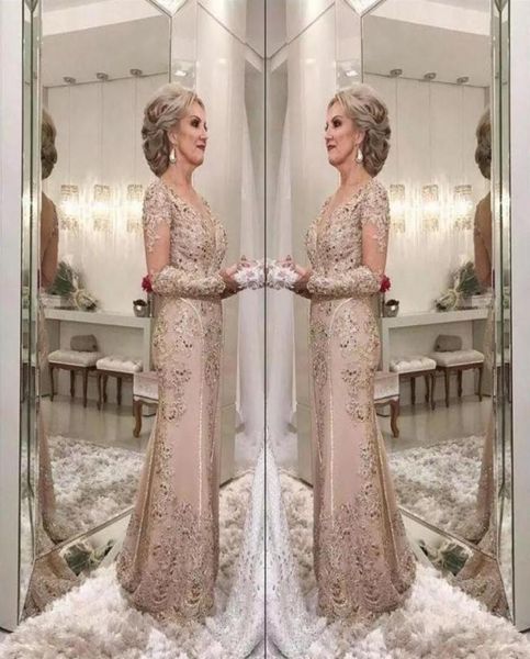 

2018 luxury mother of the bride dresses v neck long sleeves crystal beaded mermaid lace applique plus size party evening wedding g7297860, Black;red