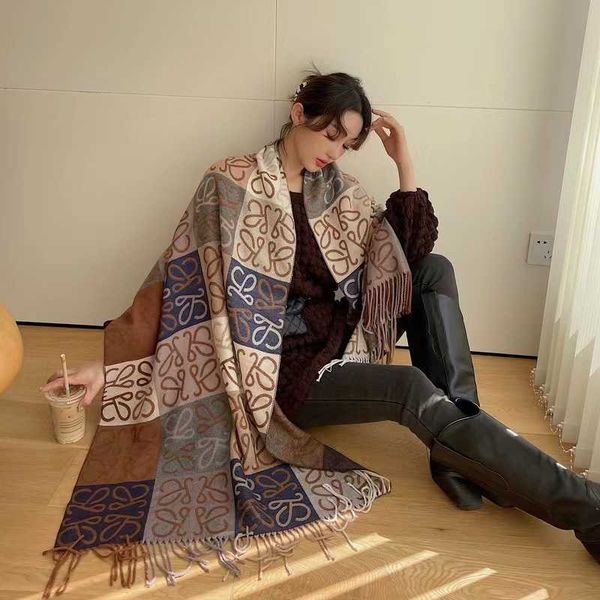 

lewe luojia checker wool shawl autumn winter old flower cashmere scarf mild milk tea color, Blue;gray