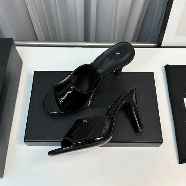 

designer sandals summer channel heels slippers women chain leather sandal outdoor beach flat woman ccity slide fgncfg, Black