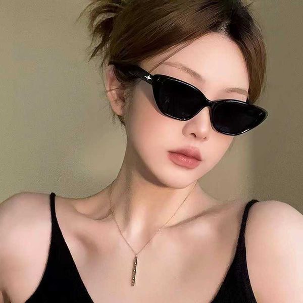 

2023 new kendou american cat's eyes sunglasses for women with advanced sensation slim appearance small face summer sunscreen tide, White;black