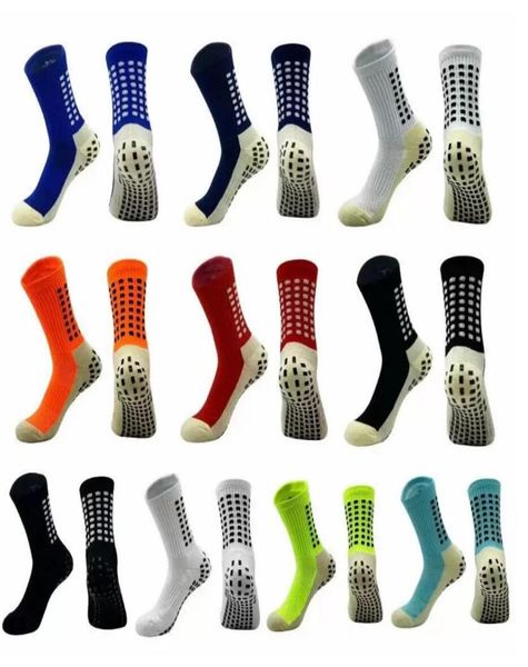 

style 2021 tapedesign soccer socks warm men winter thermal football long stockings sweatabsorption shockproof running socks1426134, Black