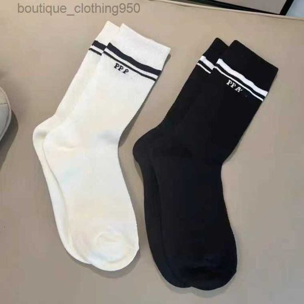 

designer socks runners mens womens luxe sports winter mesh letter printed sock embroidery cotton sport basketball spring summer classic stri, Black;white