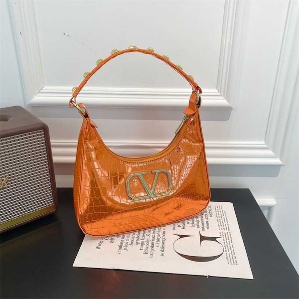 

30% off handbag designer 2023 fresh and sweet one shoulder shell cute urban elegant crocodile texture bright face style women's bag