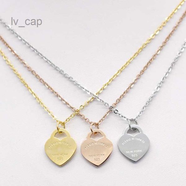 

2020 stainless steel heart-shaped necklace short female jewelry 18k gold titanium peach heart necklace pendant for woman, Silver