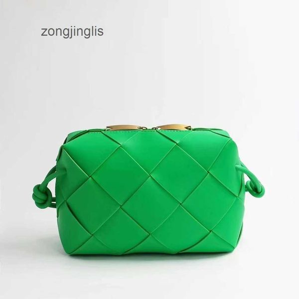 

cassettes leather green venetas camera bags square small designer messenger bag woven 2023 for botteges wrav