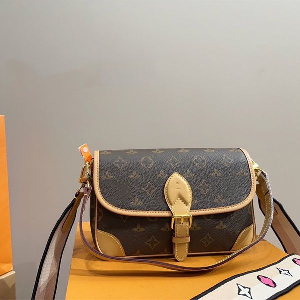 

designer crossbody bags fashion trunk cross body bag classic print shoulder bags women stylish wallets purses luxury-44