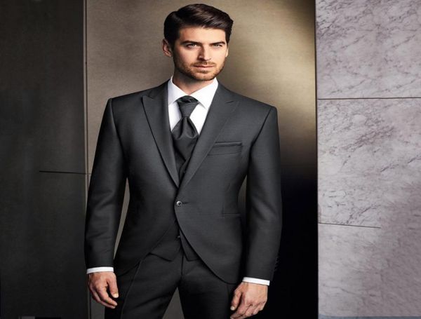 

vintage italian black men suits groom wedding suits peaked lapel classic men blazer jacket pants vest 3piece male tuxedo terno mas1807779, Black;gray