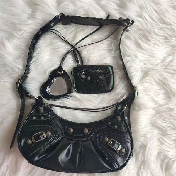 

high capacity designer bags le cagole bag motorcycle inside pocket sports style pochette solid color fashion half moon travelling luxury han
