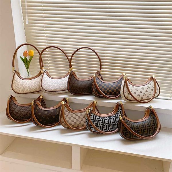 

32% off designer 2023 summer new presbyopia small design one shoulder handbag women's underarm bag
