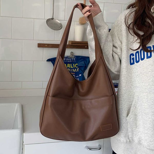 

large capacity backpack for women in autumn and winter new fashionable and simple commuting armpit shoulder bag student class tote bag