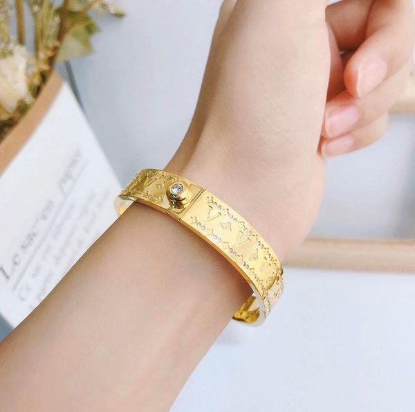 

sell designer branded bracelets women bangle designers letter bracelet crystal 18k gold plated stainless steel wedding lovers 3258445, Black