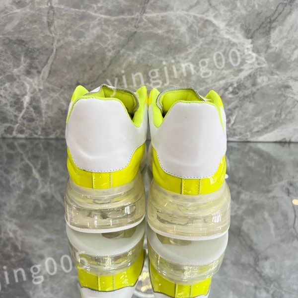 

2023 new r trainer casual shoes for men womens white natural grey cream black burgundy purple mens sports sneakers trainers xsd221137