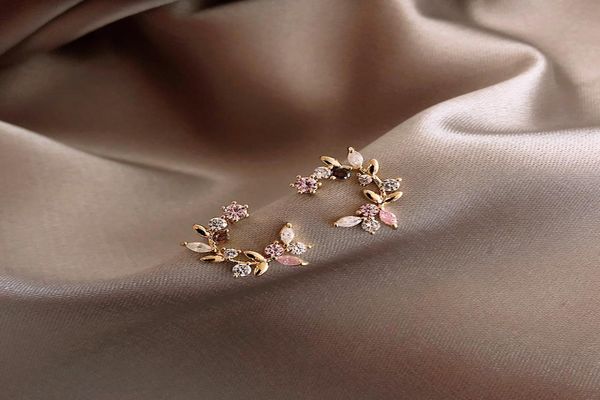 

korean designer crystal stud earring fashion jewelry exquisite copper inlay color zircon flower leaf garland women earrings6232009, Golden;silver