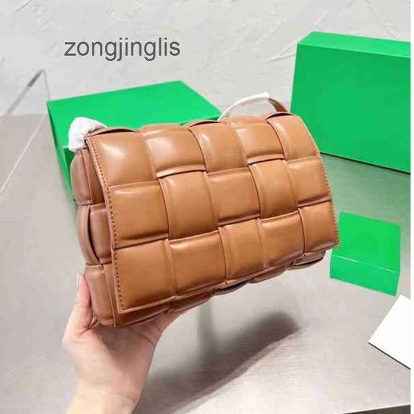 

woven handbags classic lady bag venetas bags messenger green shoulder large lattice pillow cassette one leisure small botteges square women&