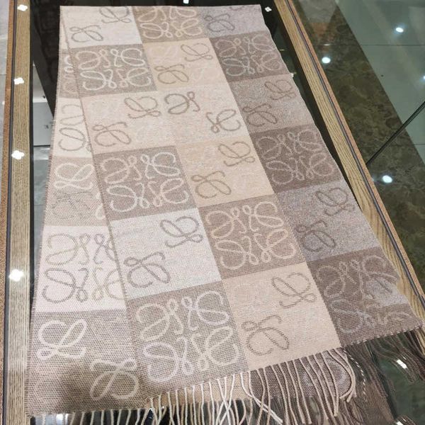 

the right version of lowe loe shipped from inner mongolia classic tassels old patterns chessboard jacquard cashmere wool scarf, Blue;gray