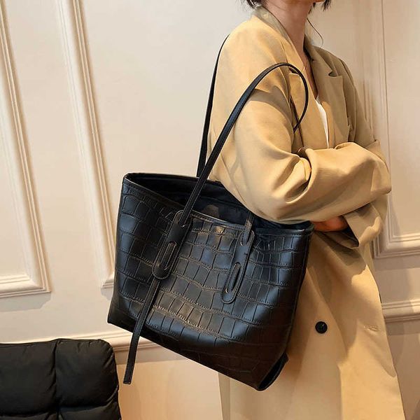 

baobao women's new fashion edition simple commuter shopping bag portable pu tote bag single shoulder bag large capacity bag