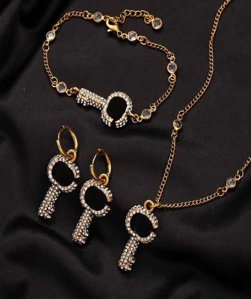 

fashion designer necklace bracelet jewelry set double letter crystal embellished full of diamond key pendant ladies metal chain br9303256, Black
