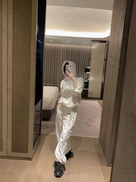 

womens sports suit designer tracksuits size s-l 2pcs letter striped hooded long sleeved zippered jacket and sports pants, Gray