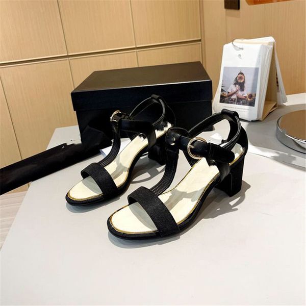 

fashion women's sandals 2023 channel luxury brand letter logo summer women's high heels men's casual student flats 013-014, Black