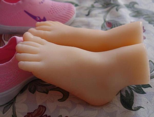 

12cm reallife simulation female foot mannequin child footwear shooting display props pedicure medical acupuncture painting one pi6480544, Khaki