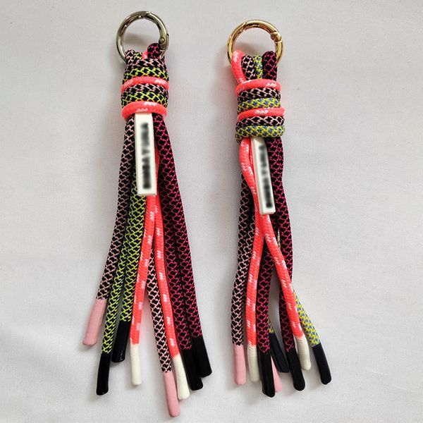 

bag parts accessories highquality fashion luxury brand tassel female decoration hardware antitheft keychain 230717, Black