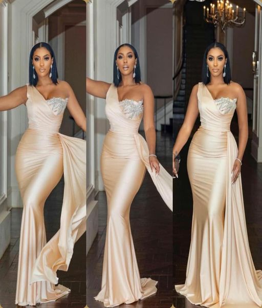 

2021 plus size arabic aso ebi champagne mermaid prom dresses one shoulder satin evening formal party second reception bridesm7336658, Black