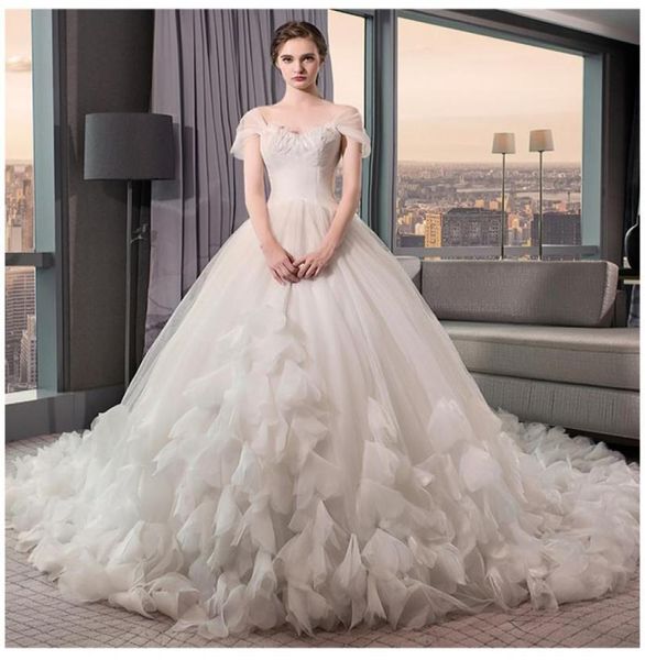 

off the shoulder feather spring hand made flowers large tail wedding dress soft tulle ball gowns bridal dresses3432672, White