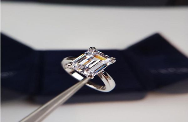 

fashion2020 early spring series single diamond ring s925 silver plated 18k gold emerald cut women039s fashion jewelry1699596, Golden;silver