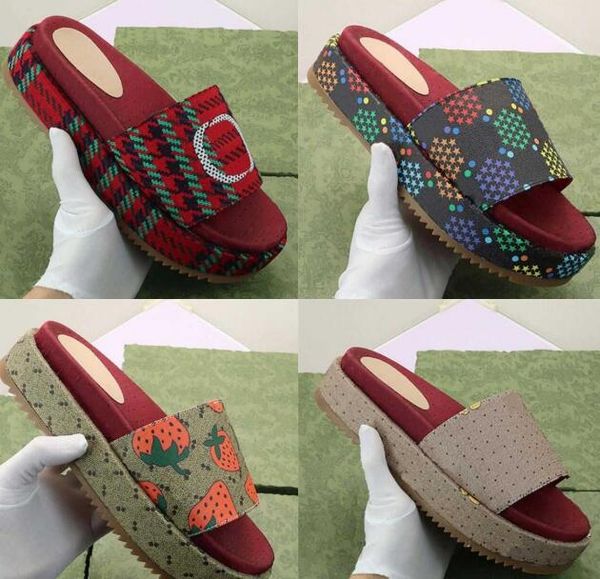 

r fashion embroidered canvas slipper woman luxury rubber thick-soled sandal classics lady summer autumn outdoors casual slippers, Black