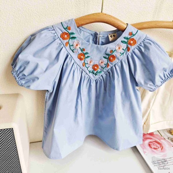 

clothing sets 2023 summer new girls' suit cute embroidered short-sleeved blouse plus shorts two-piece suit r230718, White