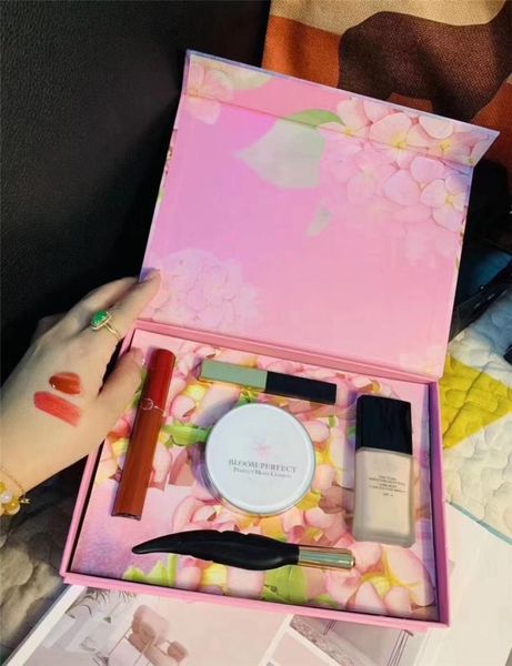 

famous y brand makeup set perfume mascara lipstick beauty edition 5 in 1 make up kit4695446