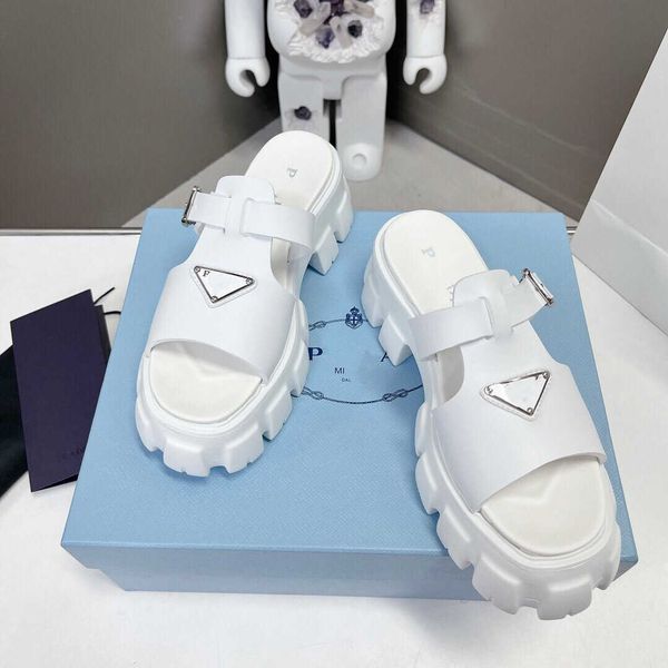 

designer sandals slippers slides triangle sawtooth roman knitted shoes women's 2023 new outwear thick sole ultra light beach sandals pr, Black