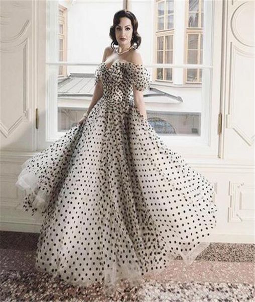 

vintage polka dots tulle wedding dresses bridal ball gown 2021 sweetheart off the shoulder floorlength ruched long engagement dre9592628, White