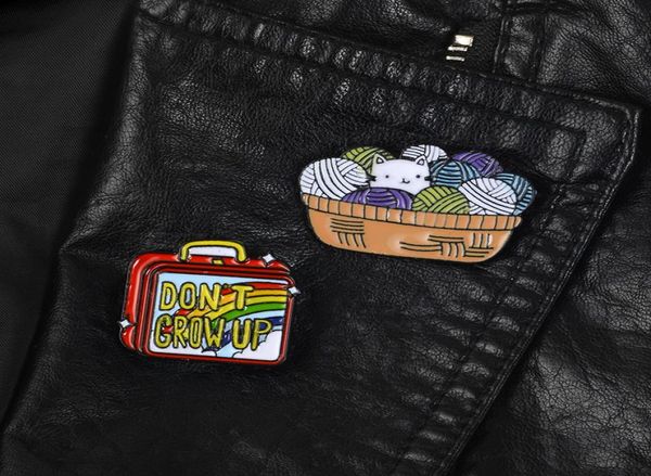 

rainbow lunch box cat yarn bowl pin brooch kitty rainbow quote cowboy badge jewelry1424216, Gray