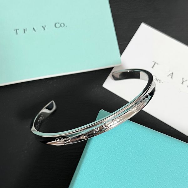 

925 silver stainless steel luxury bangle stainless steel bracelet 2023 summer engagement love travel jewelry charm new love designer bracele, Black