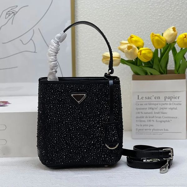 

2023 women diamond handbag designer shoulder bag ladies fashion tote bags purse bucket leather crossbody bag womens glitter crystal handbags, Black;red