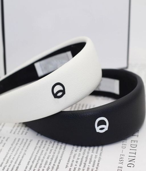 

luxury designer headband female bezel head leather padded women solid thick hair hoop hairband brand headbands3783699, Silver