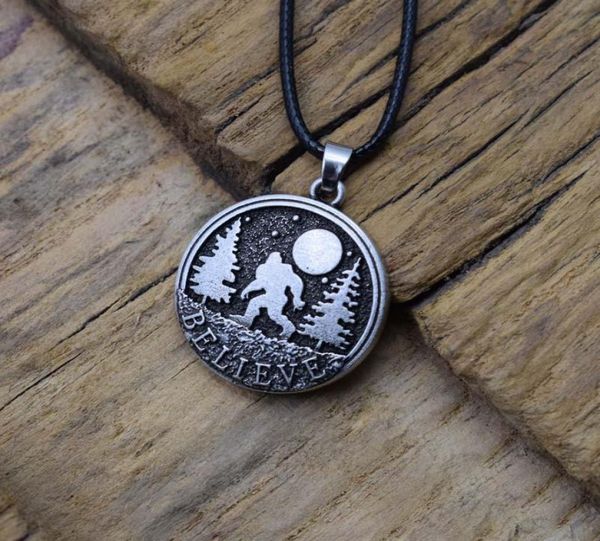 

12pcs sasquatch necklace pine moon alien spaceship spiritual jewelry chainschains chains9608032, Silver